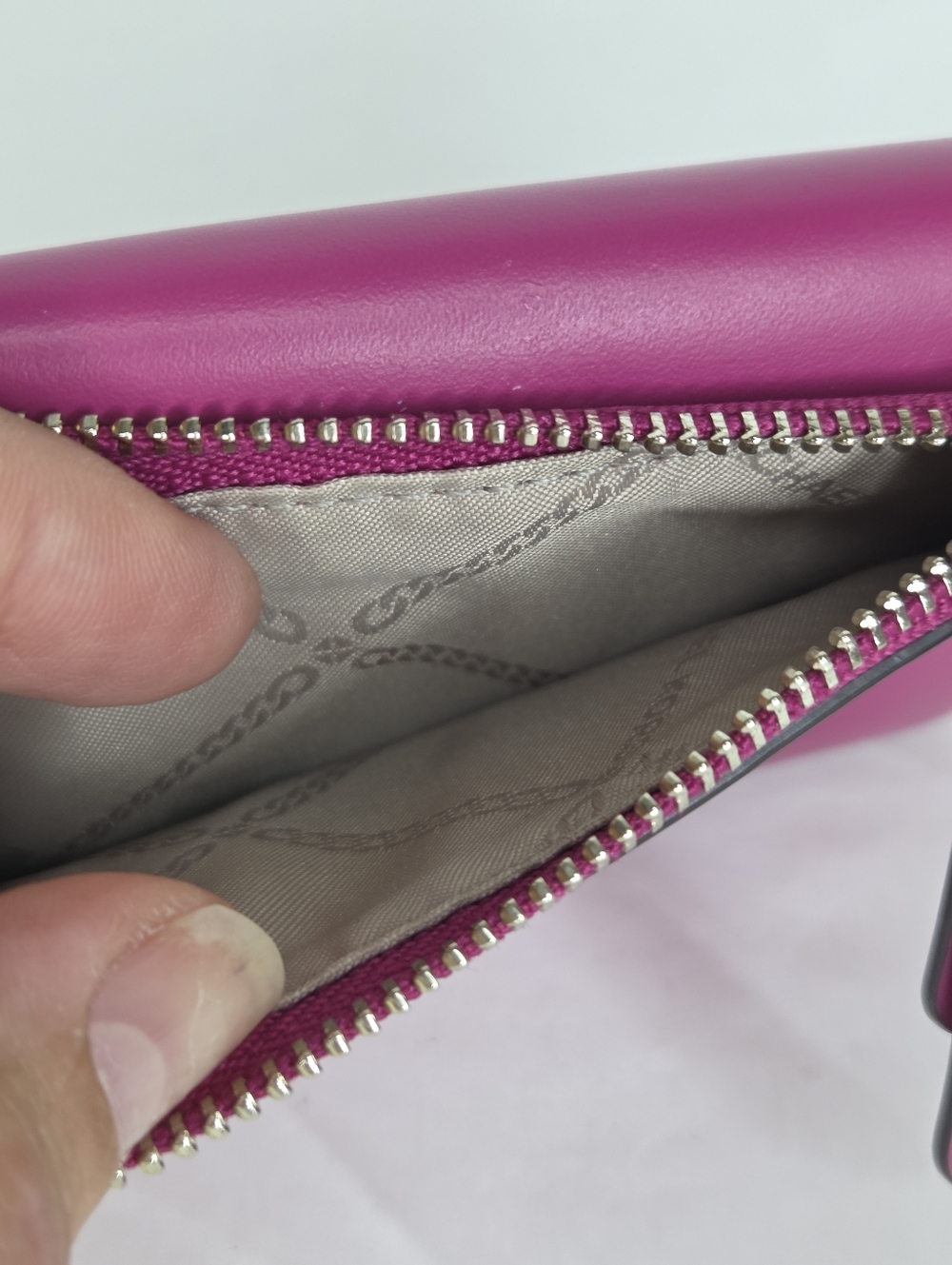 Michael Kors Women's Fuchsia Leather Trifold Envelope Wallet - Picture 8 of 13